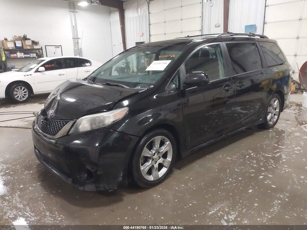 5TDXK3DC7CS261318 2012 TOYOTA SIENNA photo no. 2