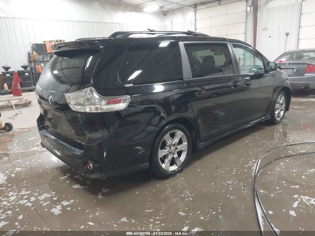 5TDXK3DC7CS261318 2012 TOYOTA SIENNA photo no. 4
