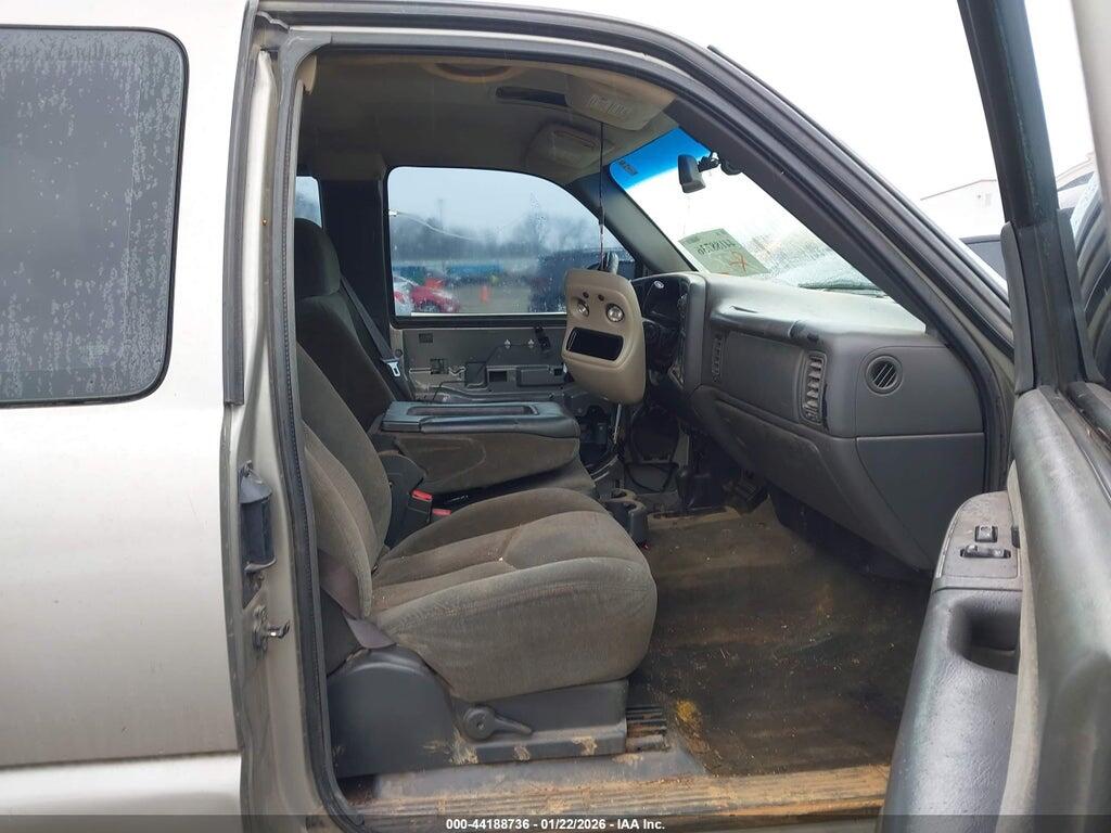 2GCEK19V231300989 2003 CHEVROLET SILVERADO 1500 photo no. 5