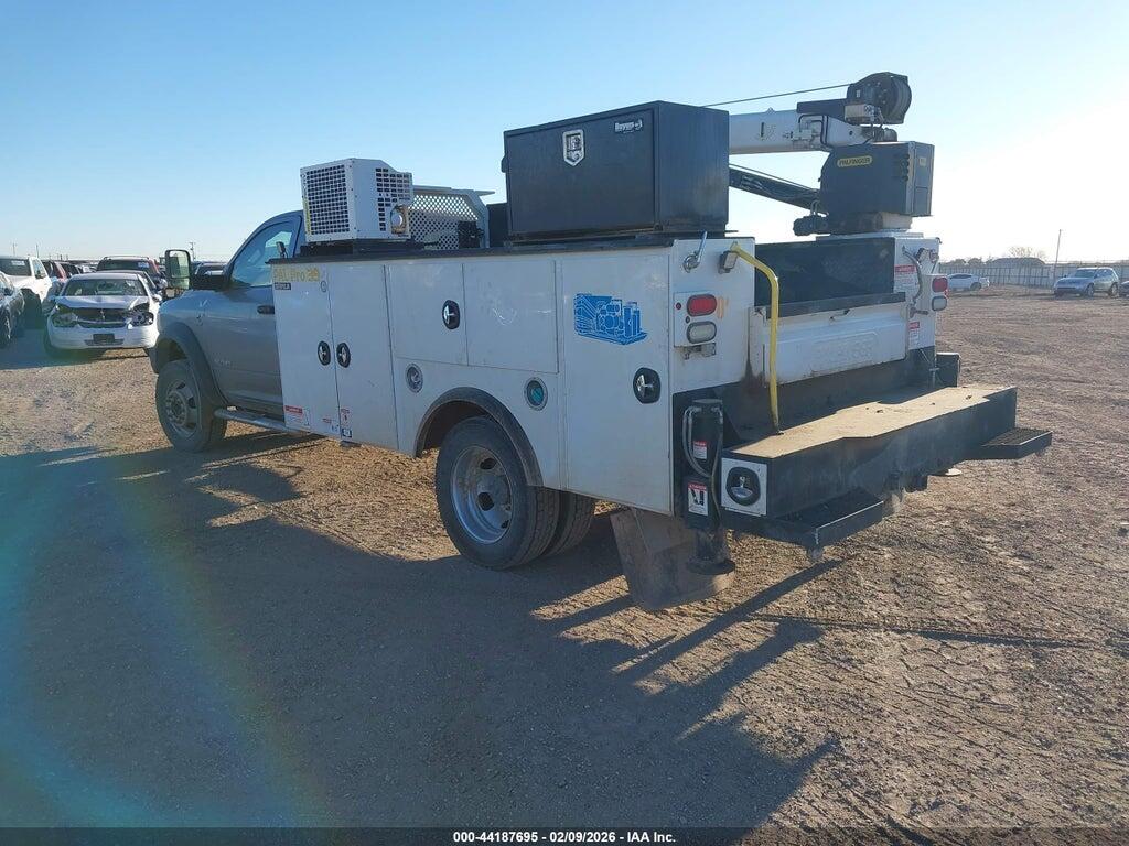 3C7WRLBL4KG659855 2019 RAM 4500 CHASSIS photo no. 3