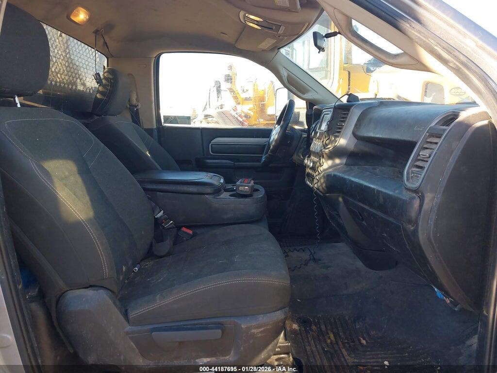 3C7WRLBL4KG659855 2019 RAM 4500 CHASSIS photo no. 7