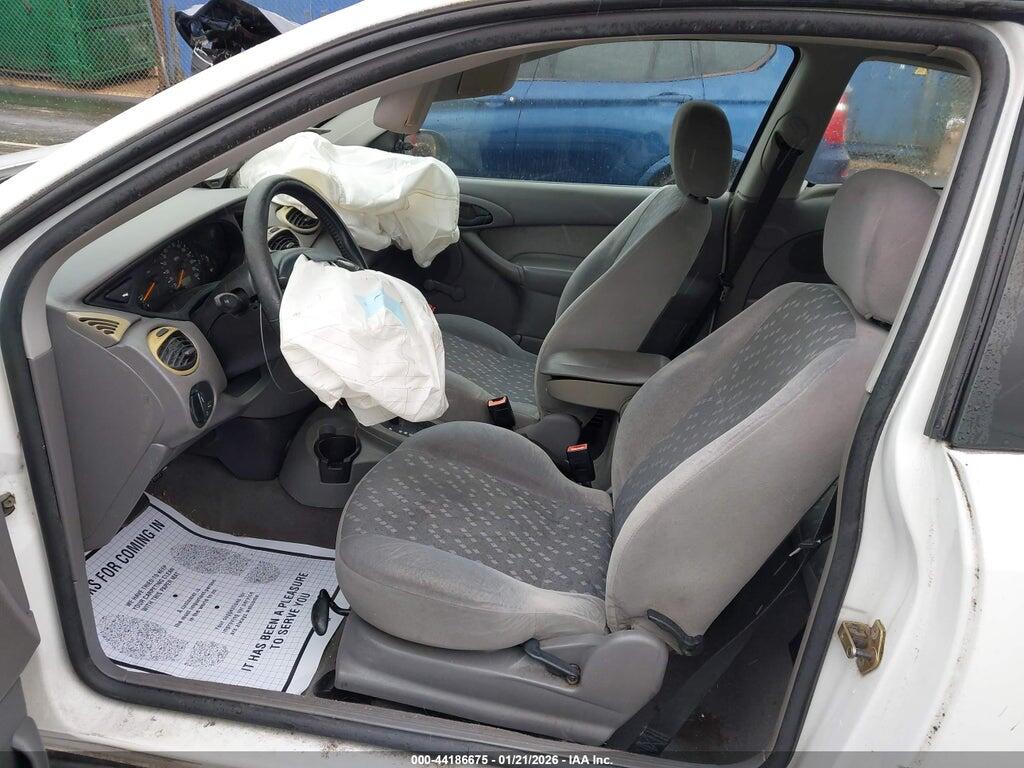 3FAFP313X2R228872 2002 FORD FOCUS photo no. 5