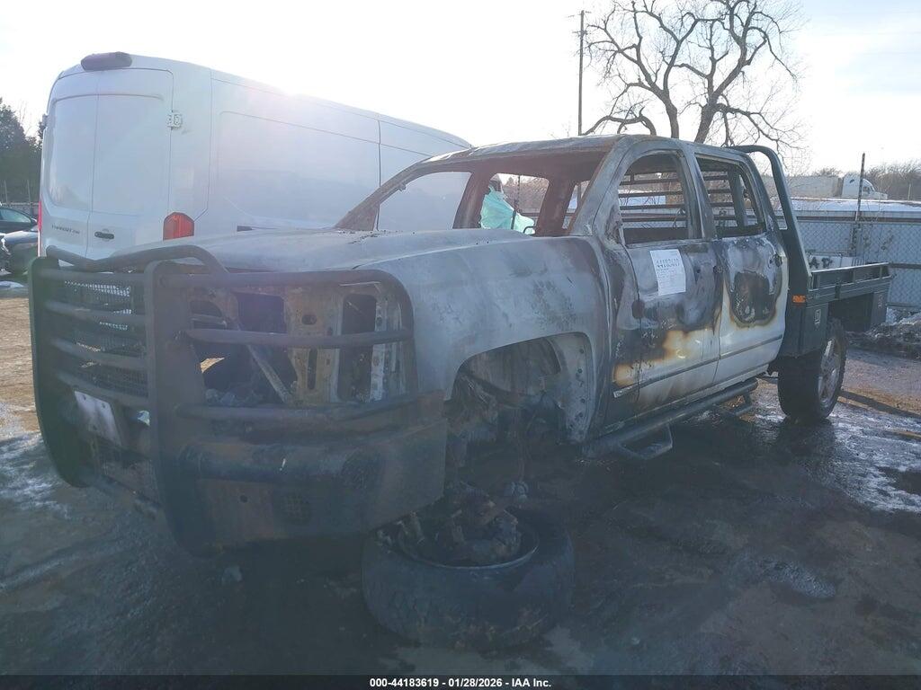 1GC1KWE86FF168957 2015 CHEVROLET SILVERADO 2500HD photo no. 2