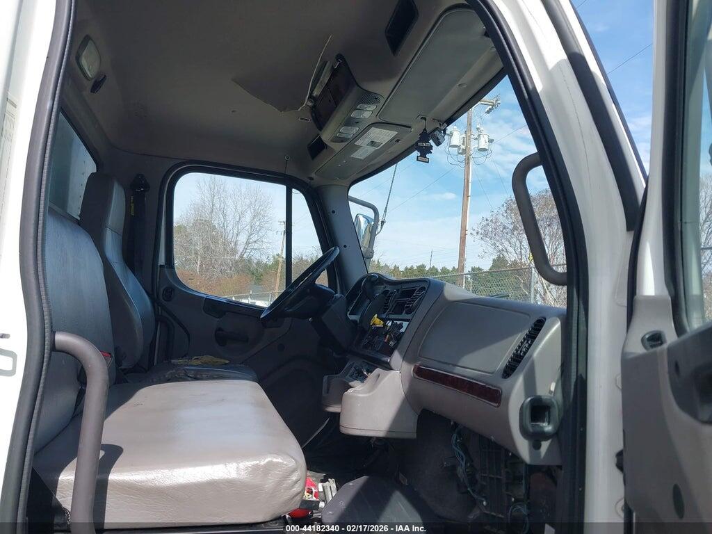 3ALACWFC6LDME9890 2020 FREIGHTLINER M2 106 photo no. 7