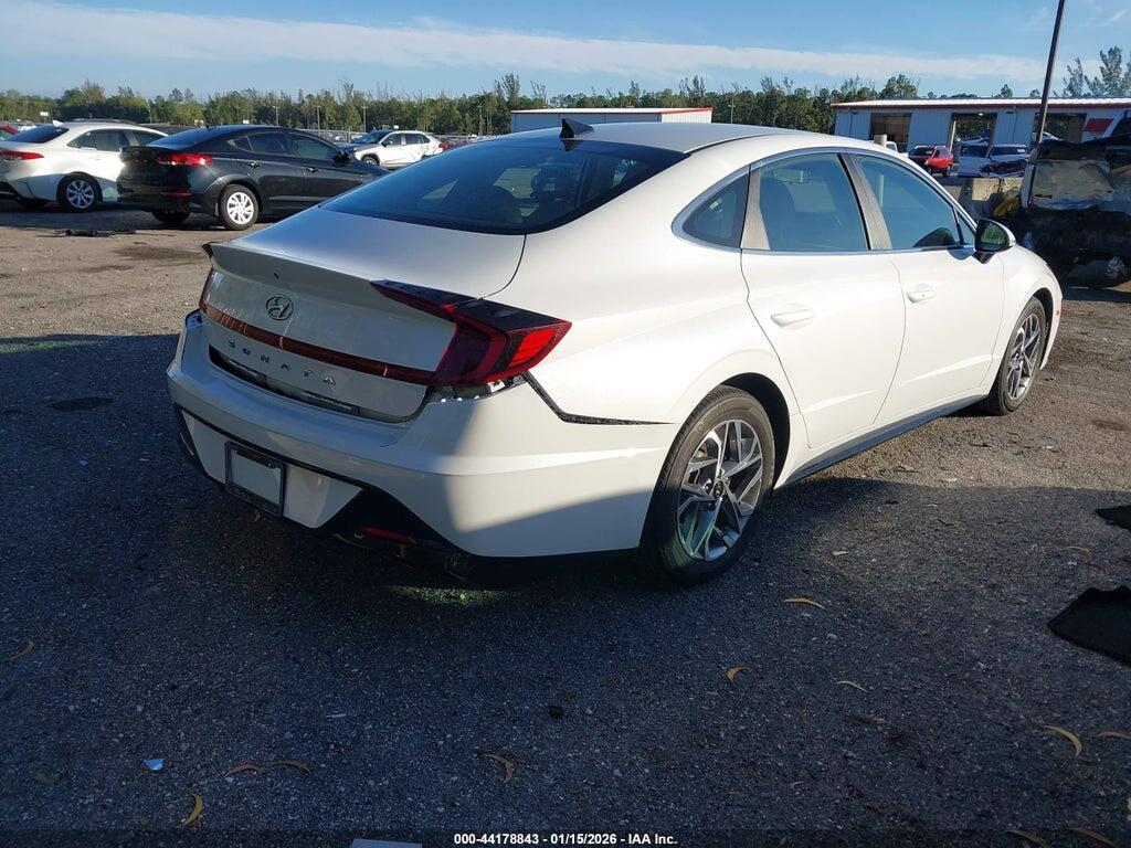 5NPEL4JA7MH112945 2021 HYUNDAI SONATA photo no. 4