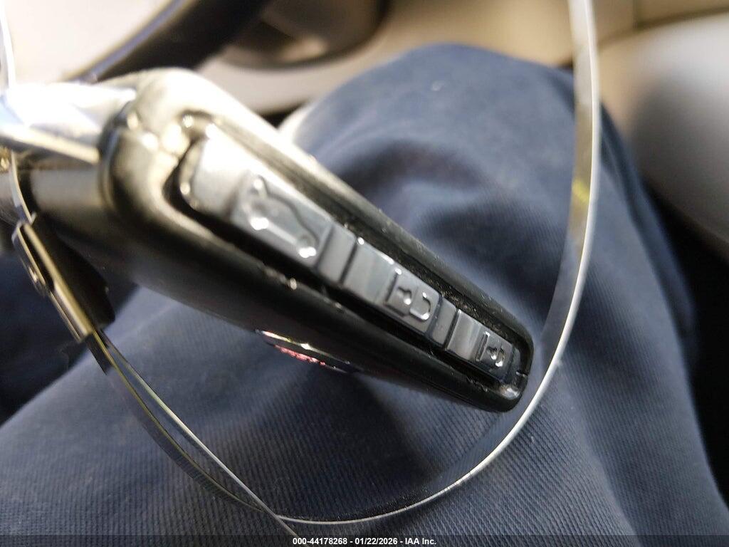 LVY982AK9JP015402 2018 VOLVO S90 photo no. 11