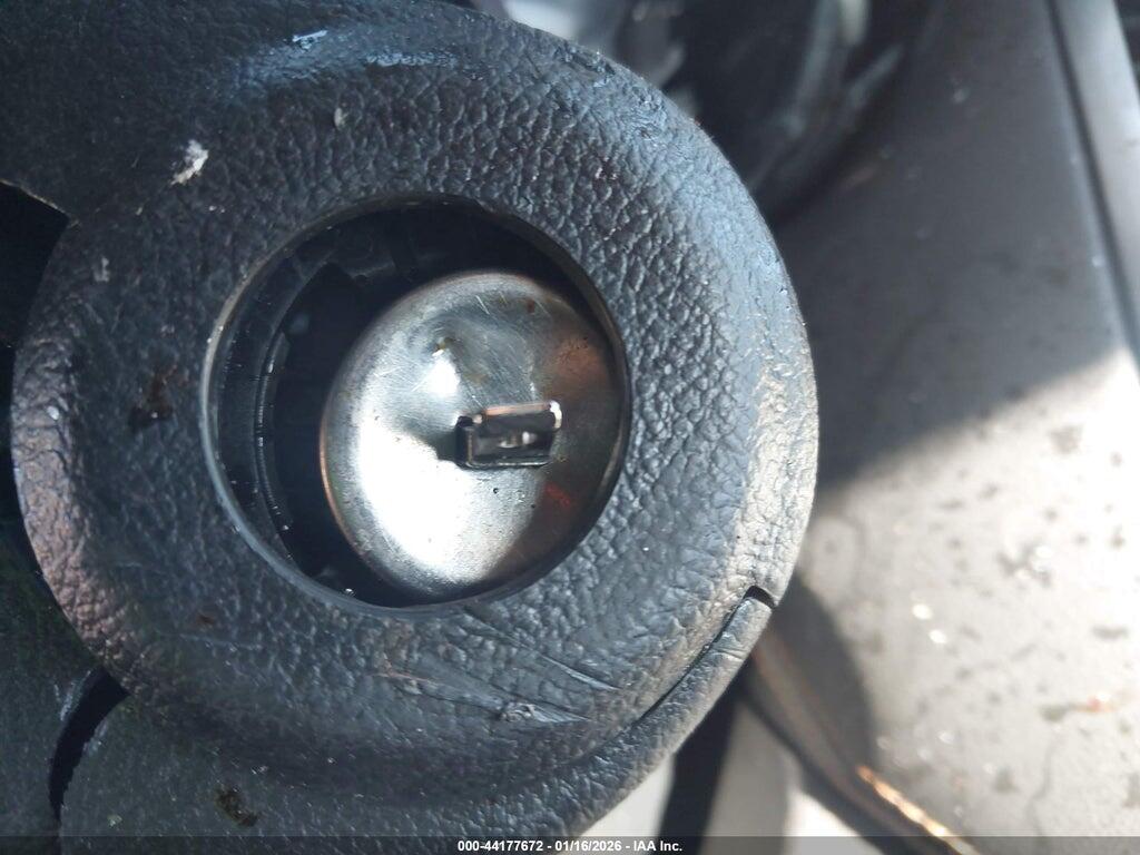KL7CJKSB8HB224697 2017 CHEVROLET TRAX photo no. 11