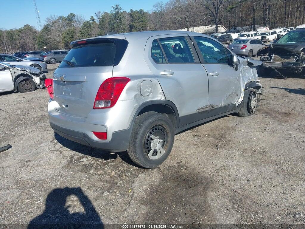 KL7CJKSB8HB224697 2017 CHEVROLET TRAX photo no. 4