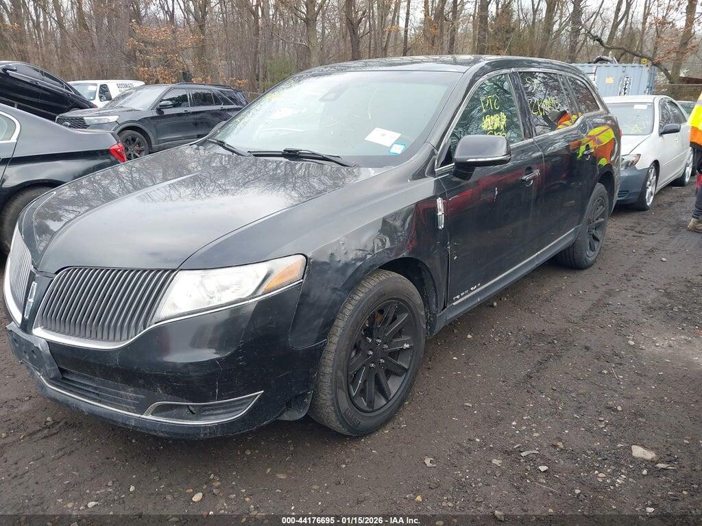 2LMHJ5NK6EBL59057 2014 LINCOLN MKT photo no. 2