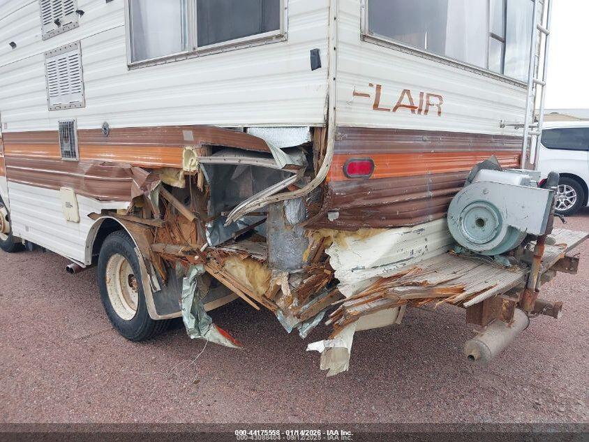 00000C096267S0227 1977 DODGE MOTOR HOME photo no. 6