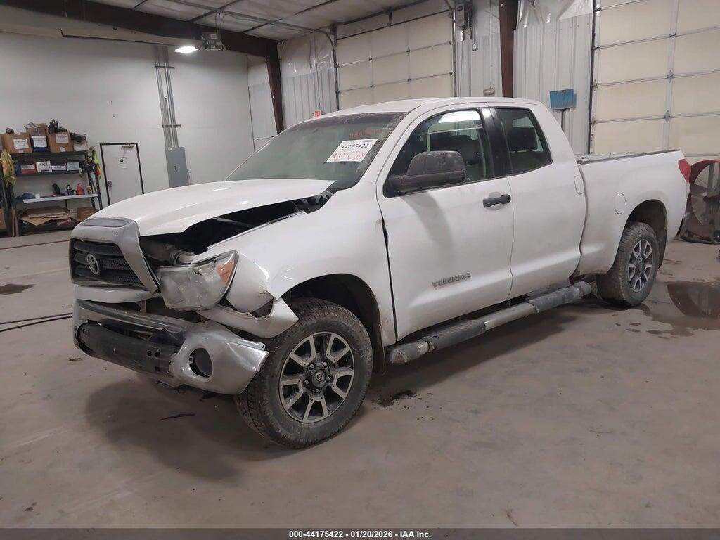 5TFBV541X8X059229 2008 TOYOTA TUNDRA photo no. 2