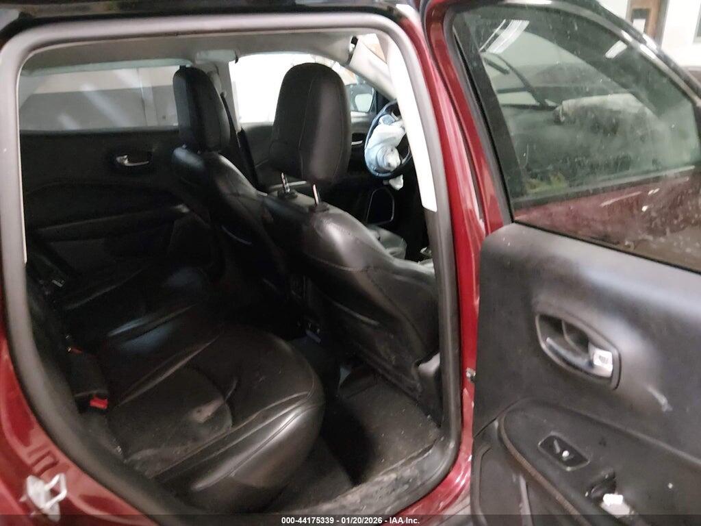 3C4NJDCB8LT216242 2020 JEEP COMPASS photo no. 8
