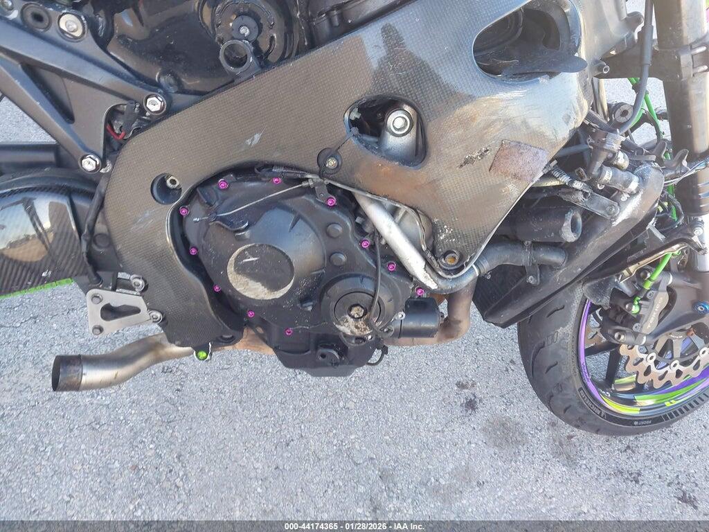 2012 HONDA CBR1000 RR — Фото 8 из 12