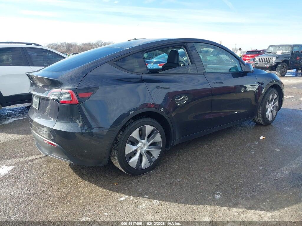 7SAYGDED7RF087317 2024 TESLA MODEL Y photo no. 4