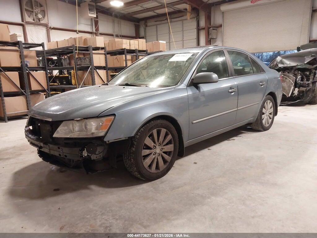 5NPEU4AF1AH610479 2010 HYUNDAI SONATA photo no. 2