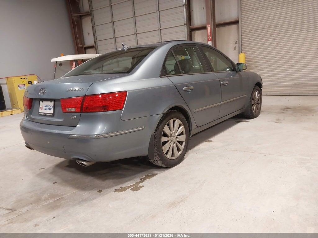 5NPEU4AF1AH610479 2010 HYUNDAI SONATA photo no. 4