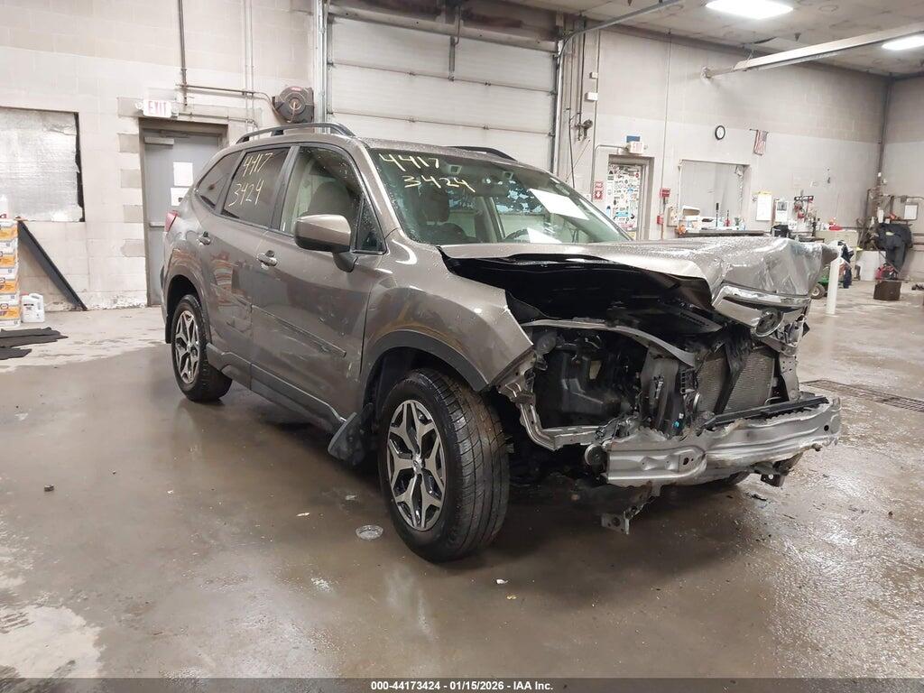 JF2SKAJC1LH486911 2020 SUBARU FORESTER photo no. 1
