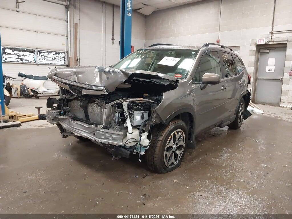 JF2SKAJC1LH486911 2020 SUBARU FORESTER photo no. 2