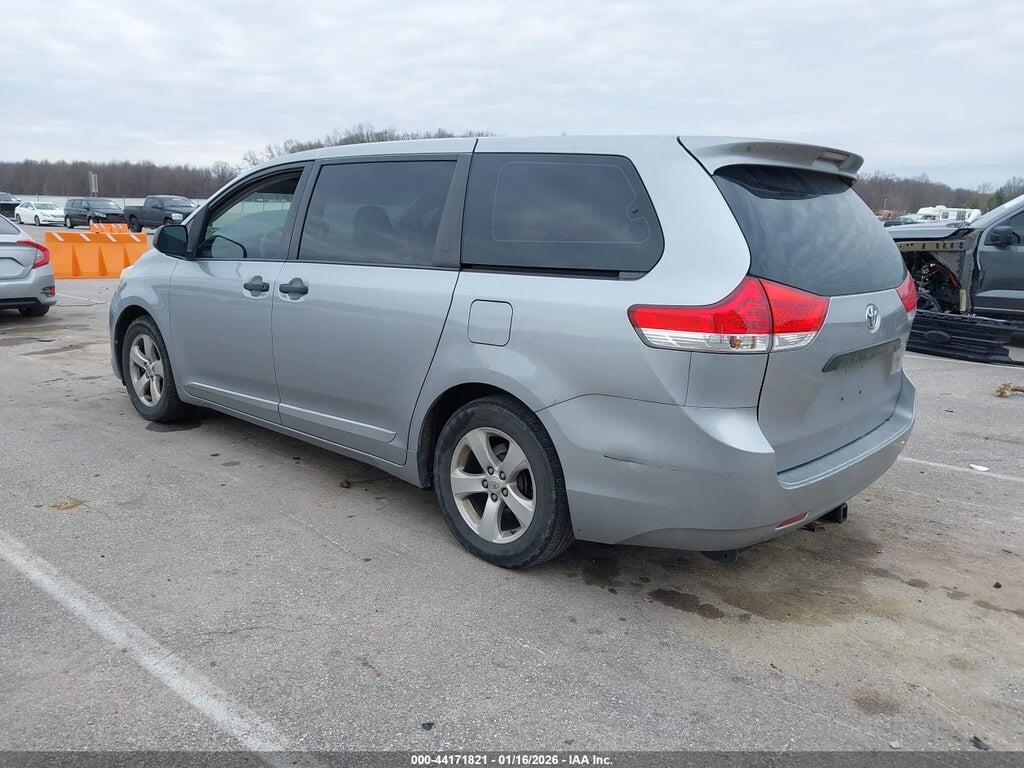 5TDZK3DC9DS339334 2013 TOYOTA SIENNA photo no. 3