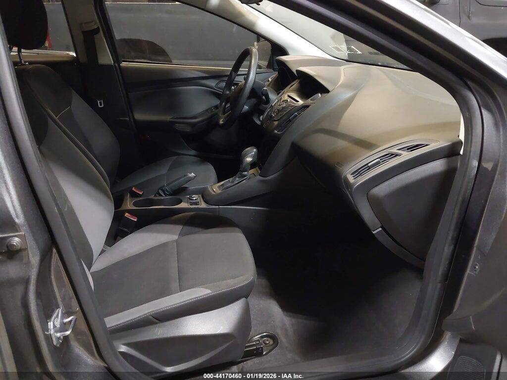1FAHP3E21CL241827 2012 FORD FOCUS photo no. 5
