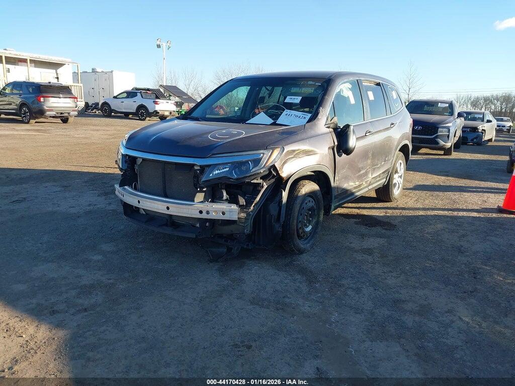 5FNYF6H15HB064484 2017 HONDA PILOT photo no. 2