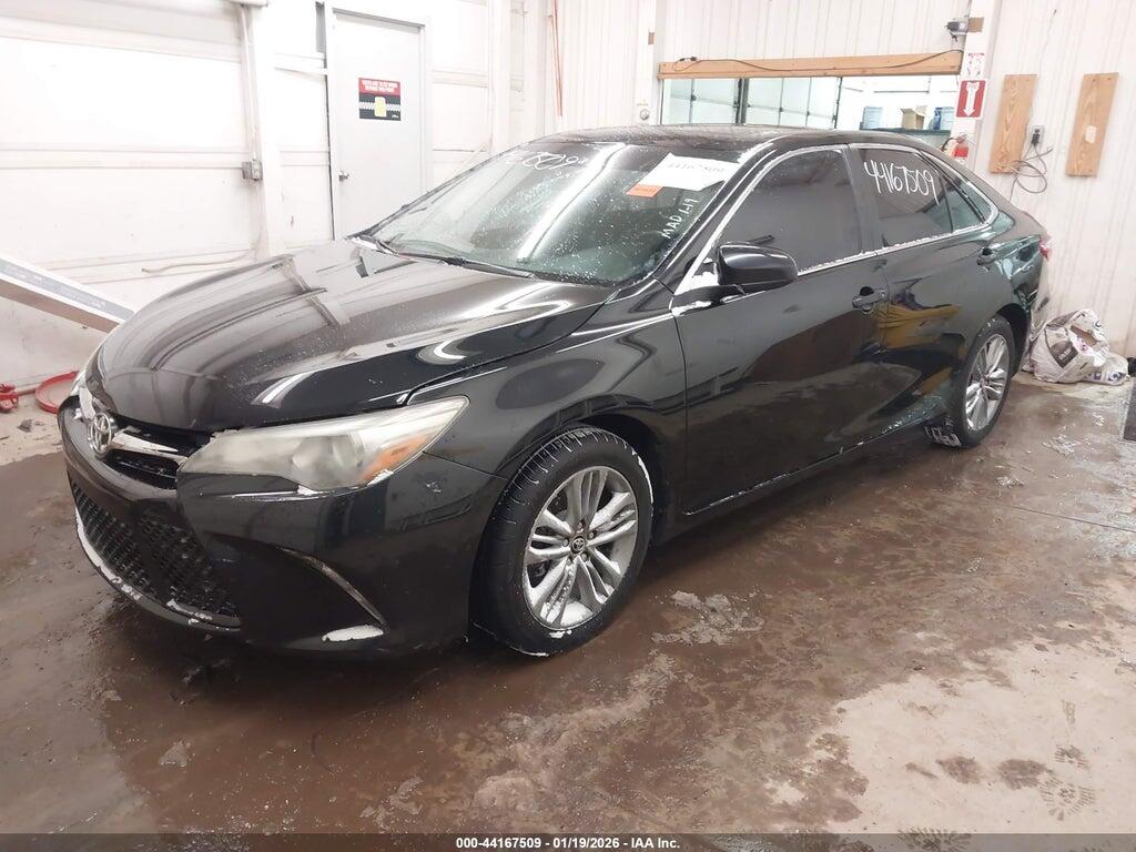 4T1BF1FK0FU114339 2015 TOYOTA CAMRY photo no. 2