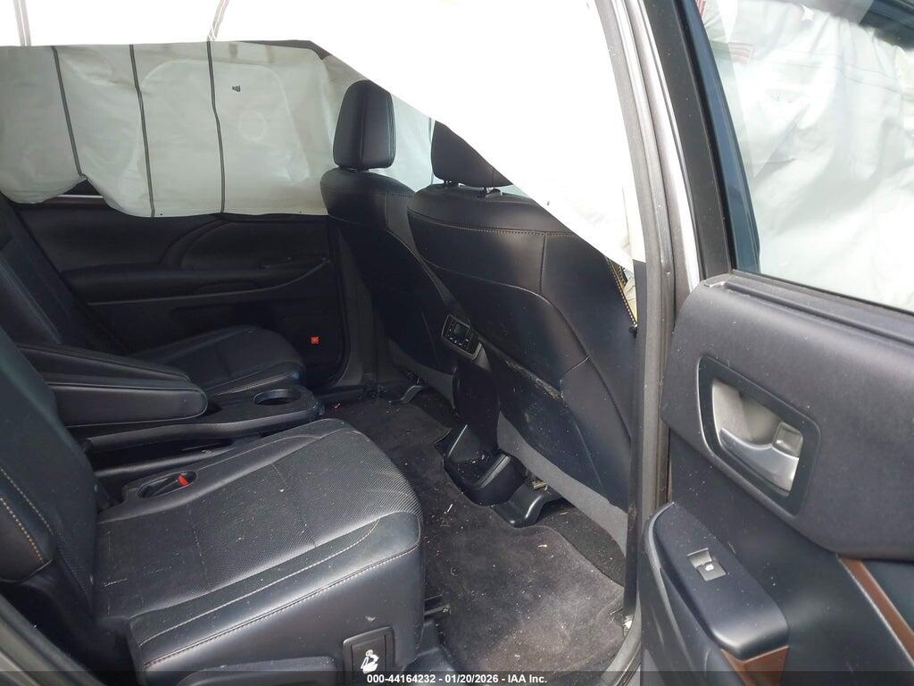 5TDYKRFHXFS094084 2015 TOYOTA HIGHLANDER photo no. 8