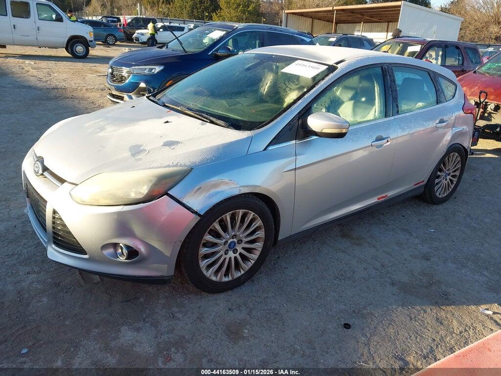 1FAHP3N2XCL137854 2012 FORD FOCUS photo no. 2