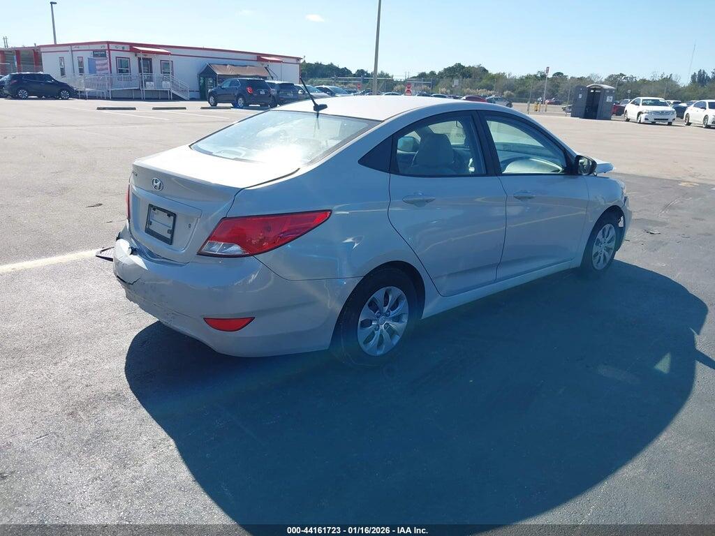 KMHCT4AEXHU181565 2017 HYUNDAI ACCENT photo no. 4