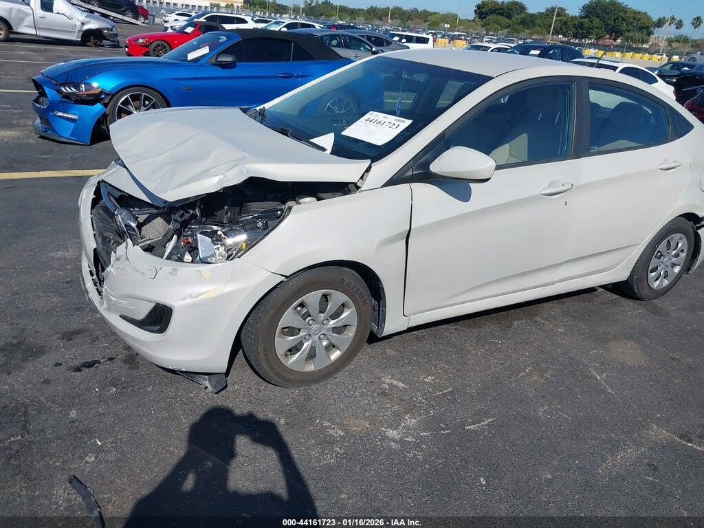 KMHCT4AEXHU181565 2017 HYUNDAI ACCENT photo no. 6