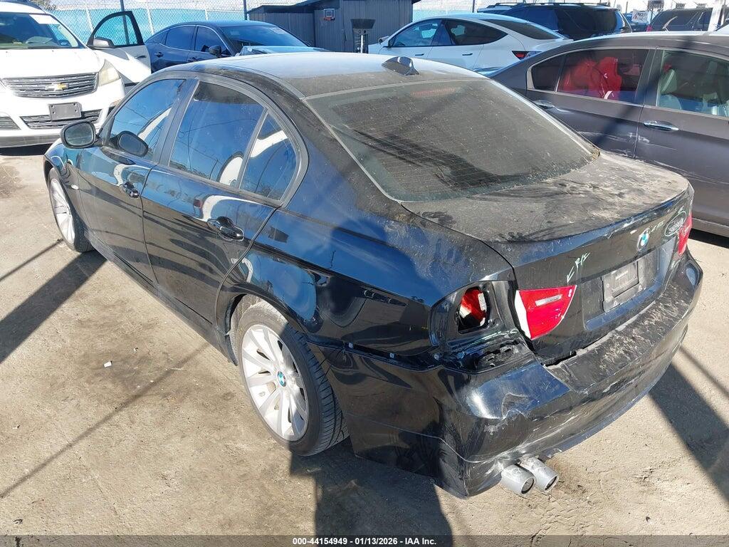 WBAPH5G58BNM73833 2011 BMW 328I photo no. 3