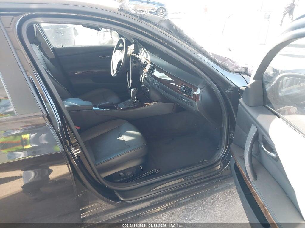 WBAPH5G58BNM73833 2011 BMW 328I photo no. 5