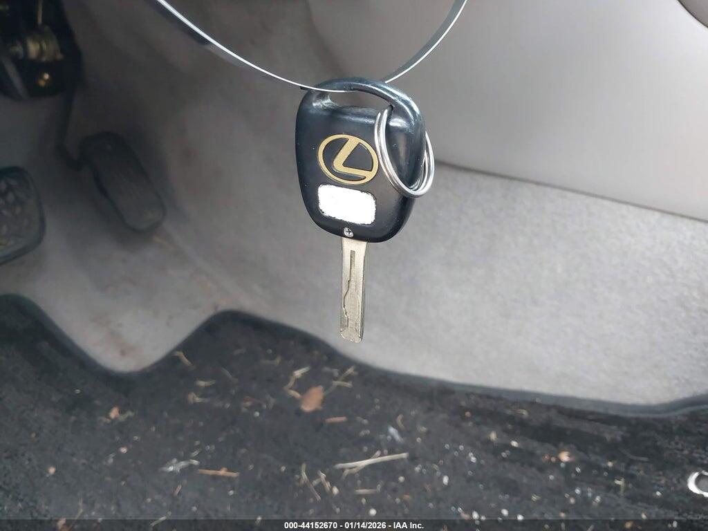 JTHBF30G025011039 2002 LEXUS ES 300 photo no. 11