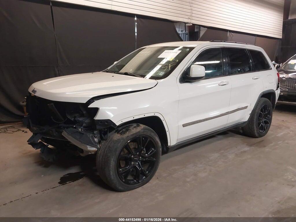1J4RR4GG6BC584374 2011 JEEP GRAND CHEROKEE photo no. 2