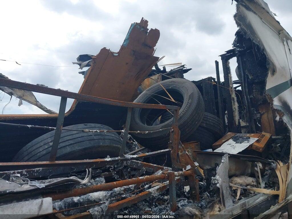 1FCNF53SX10A13466 2001 FORD F550 photo no. 8