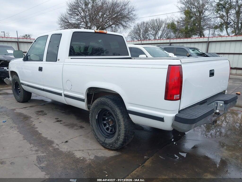 1GBEC19R8VE231263 1997 CHEVROLET C1500 photo no. 3