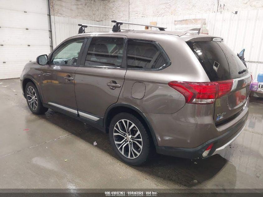 JA4AD3A34JZ021704 2018 MITSUBISHI OUTLANDER photo no. 3