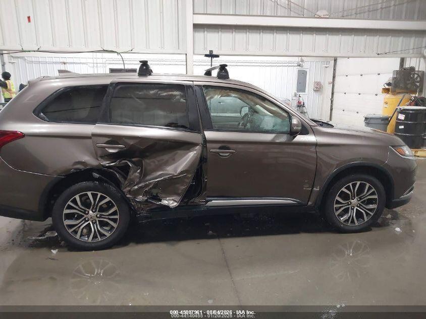 JA4AD3A34JZ021704 2018 MITSUBISHI OUTLANDER photo no. 6
