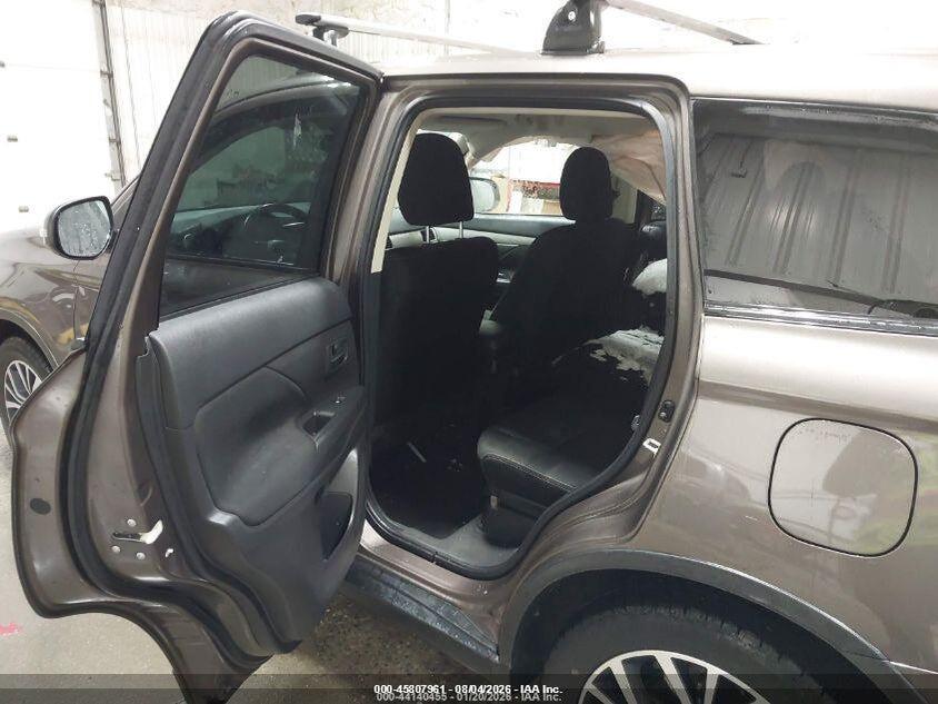 JA4AD3A34JZ021704 2018 MITSUBISHI OUTLANDER photo no. 8