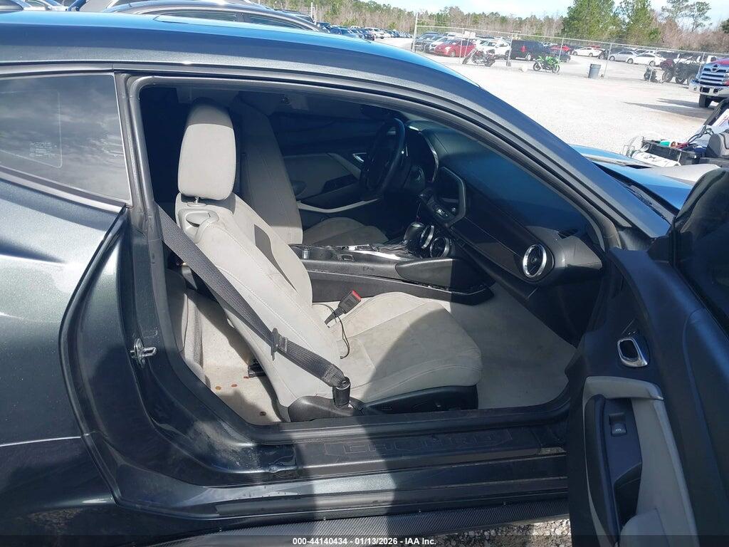 1G1FF1R72J0145873 2018 CHEVROLET CAMARO photo no. 5