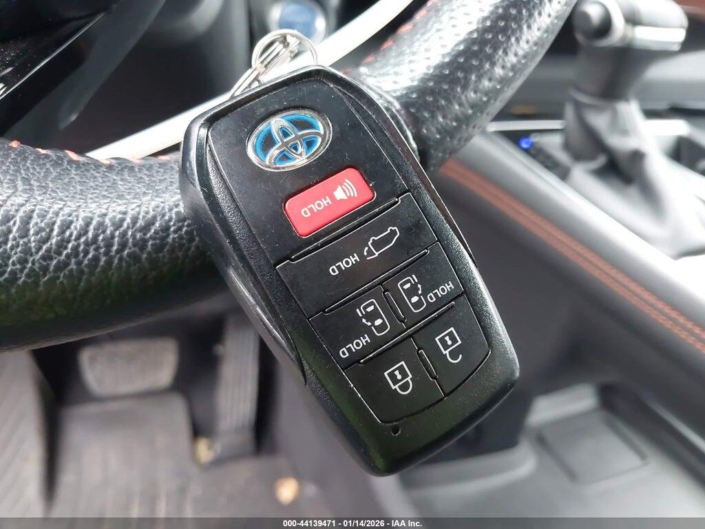 5TDDSKFC4NS050607 2022 TOYOTA SIENNA photo no. 11