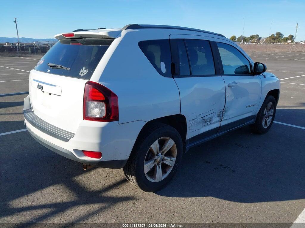 1C4NJCBA6GD641263 2016 JEEP COMPASS photo no. 4