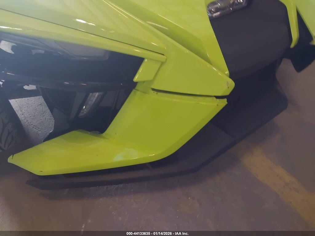 57XAARHB7M8140850 2021 POLARIS SLINGSHOT photo no. 12