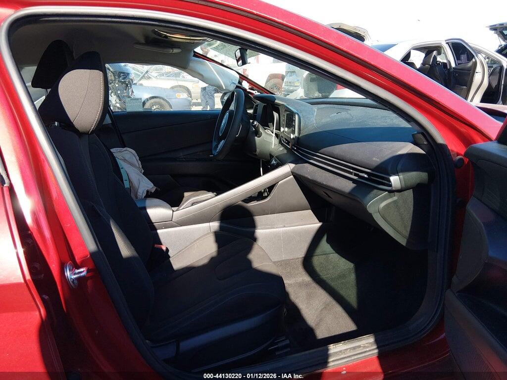 KMHLM4AG7PU594332 2023 HYUNDAI ELANTRA photo no. 5