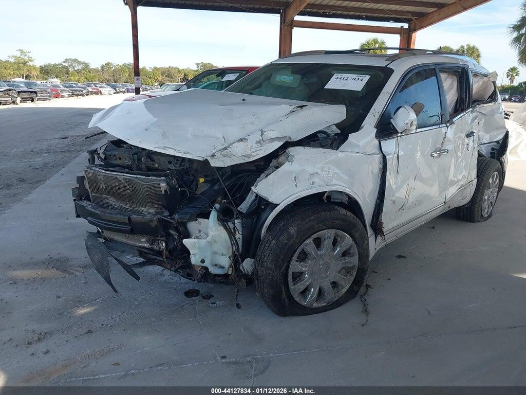 5GAKRBKD2HJ162004 2017 BUICK ENCLAVE photo no. 2
