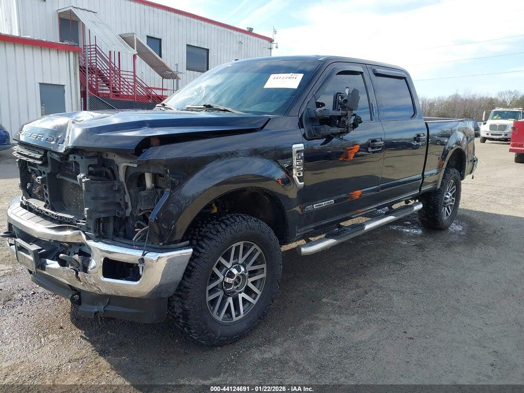 1FT7W2BT5HEB89100 2017 FORD F-250 photo no. 2