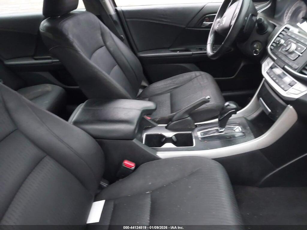 1HGCR2F51DA247322 2013 HONDA ACCORD photo no. 5