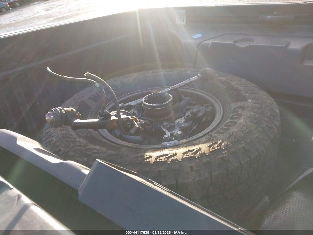 3TMCZ5AN1PM562698 2023 TOYOTA TACOMA photo no. 12