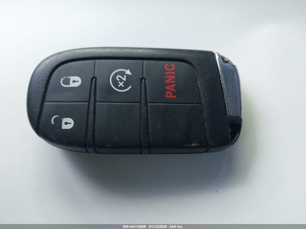 3C4NJCCB4JT205049 2018 JEEP COMPASS photo no. 11