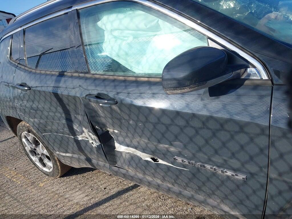 3C4NJCCB4JT205049 2018 JEEP COMPASS photo no. 6